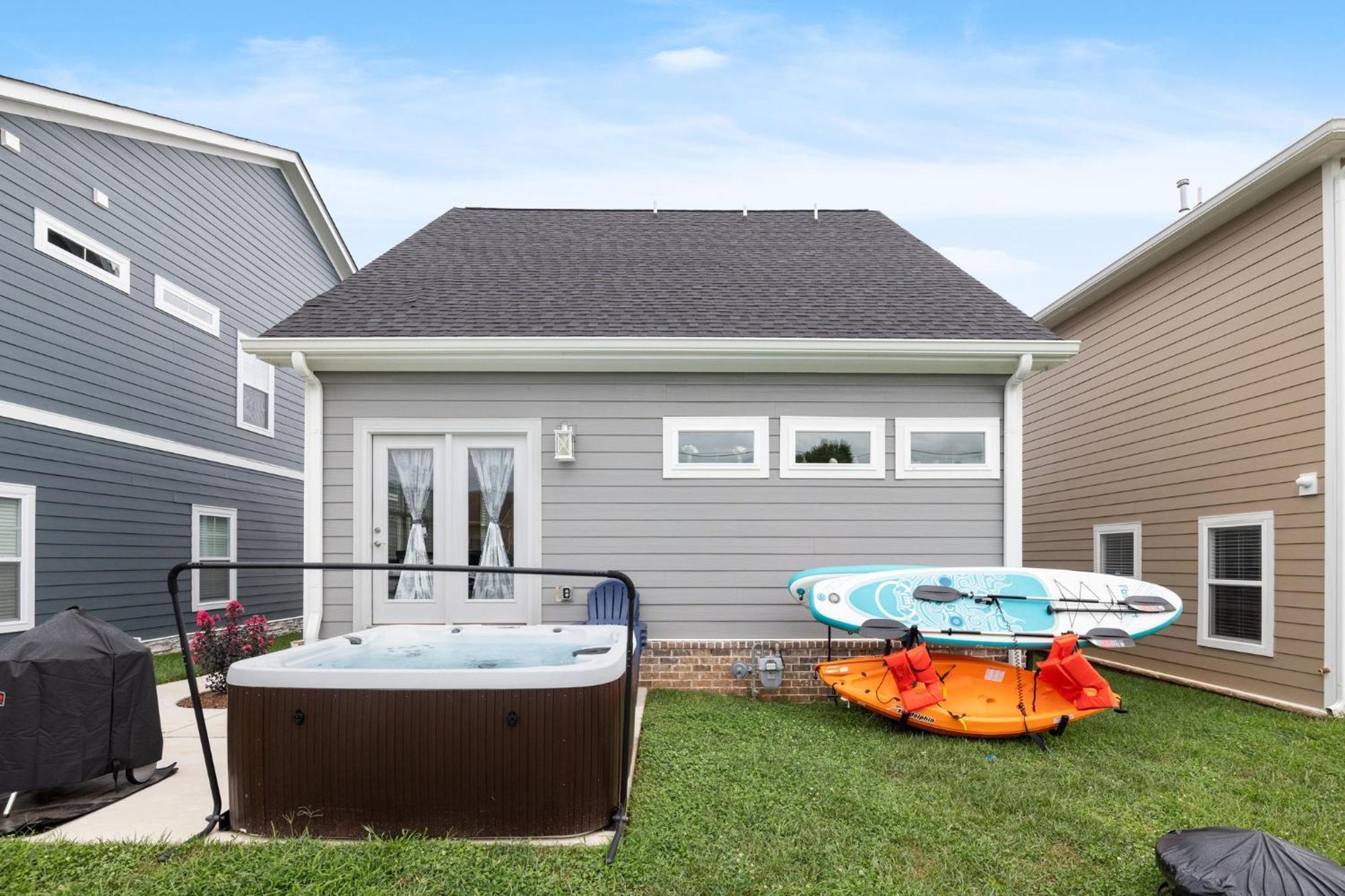 Cozy Lake Cottage W/ Kayaks, Sups, Pool & Firepit Winchester 외부 사진