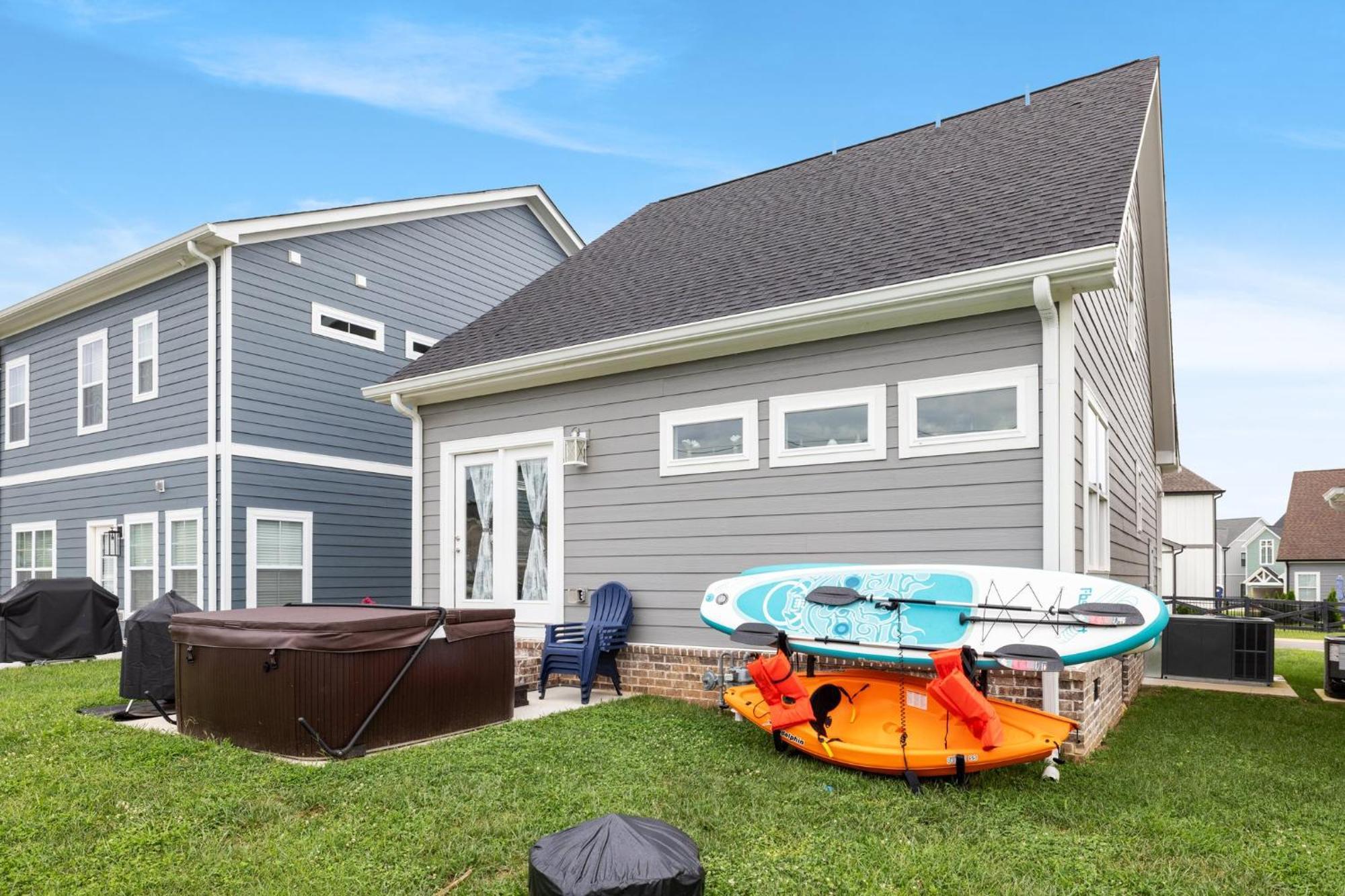 Cozy Lake Cottage W/ Kayaks, Sups, Pool & Firepit Winchester 외부 사진